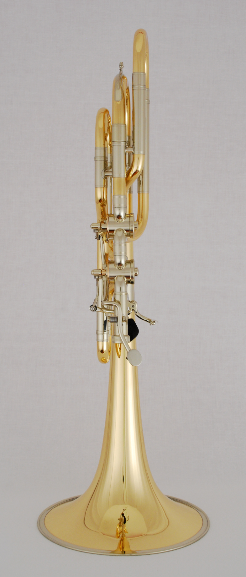 Ebass trombone with F and D/Dbattachment, rotary valves